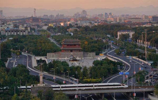 北京各区设数百亿基金为民企解困，流动性危机化解后适时退出