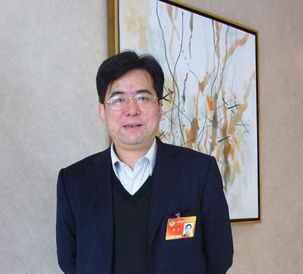 54岁谢卫升任交银施罗德基金总经理，阮红仍为公司董事长