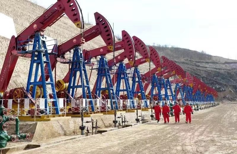 中国又发现10亿吨级大油田，四川页岩气勘探也获重大进展