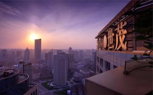 世茂集团：45亿元出售上海外滩茂悦大酒店，上海地产接手