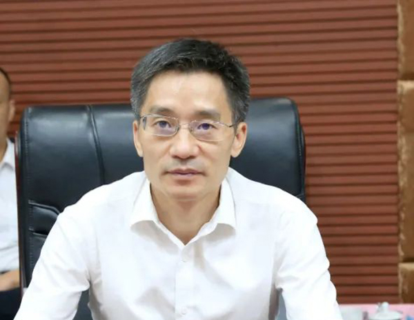 新行长上任月余，江西银行首任董事长陈晓明因个人原因辞任